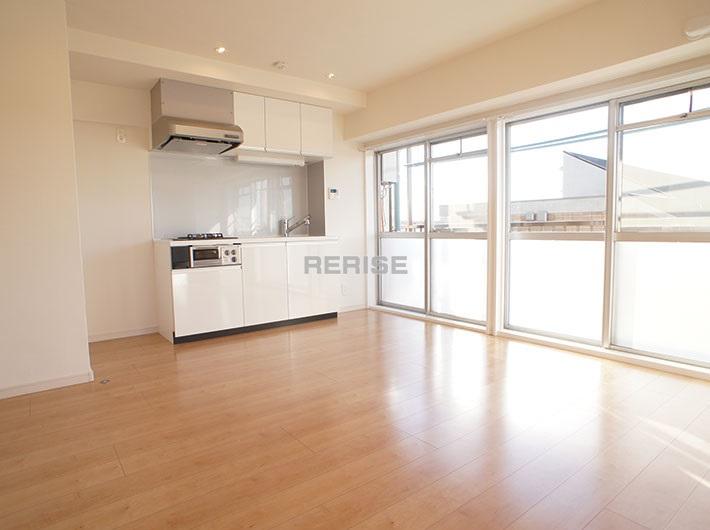 Living. Open-minded LDK