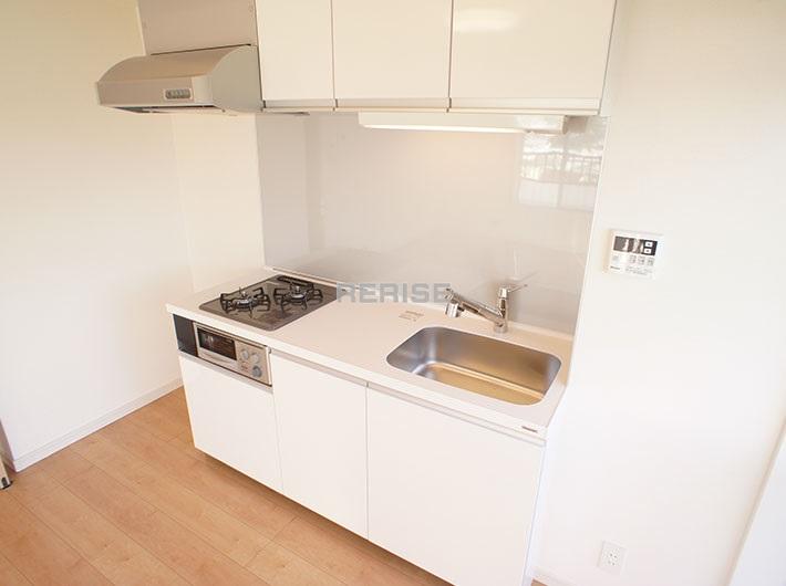 Kitchen. White kitchen