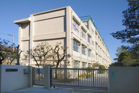 Junior high school. 240m to Setagaya Ward Fuji Junior High School