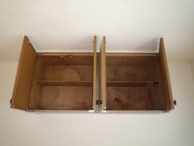 Receipt. Hanging storage