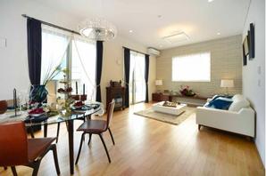 living ・ dining. Open space of the ceiling height 2.9m is, A space of relaxation of family directing us to the more affluent space (already sale)