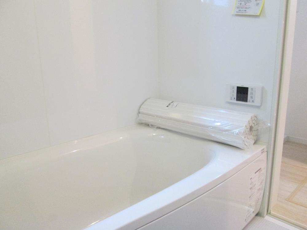 Same specifications photo (bathroom). Same specification bathroom construction cases