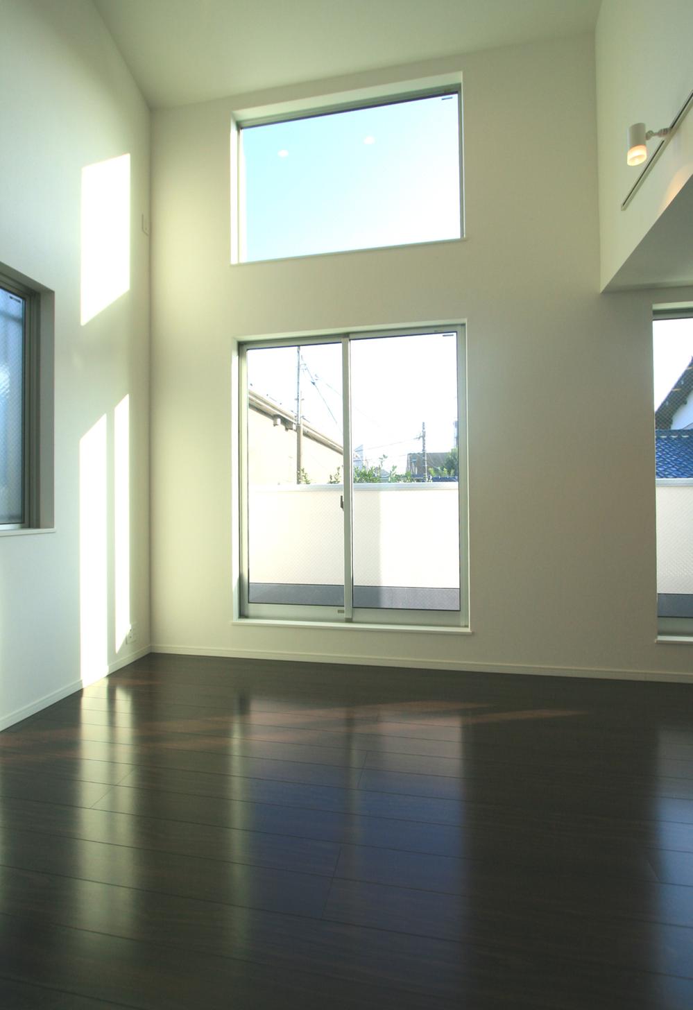 Other introspection. Atrium there is a feeling of opening