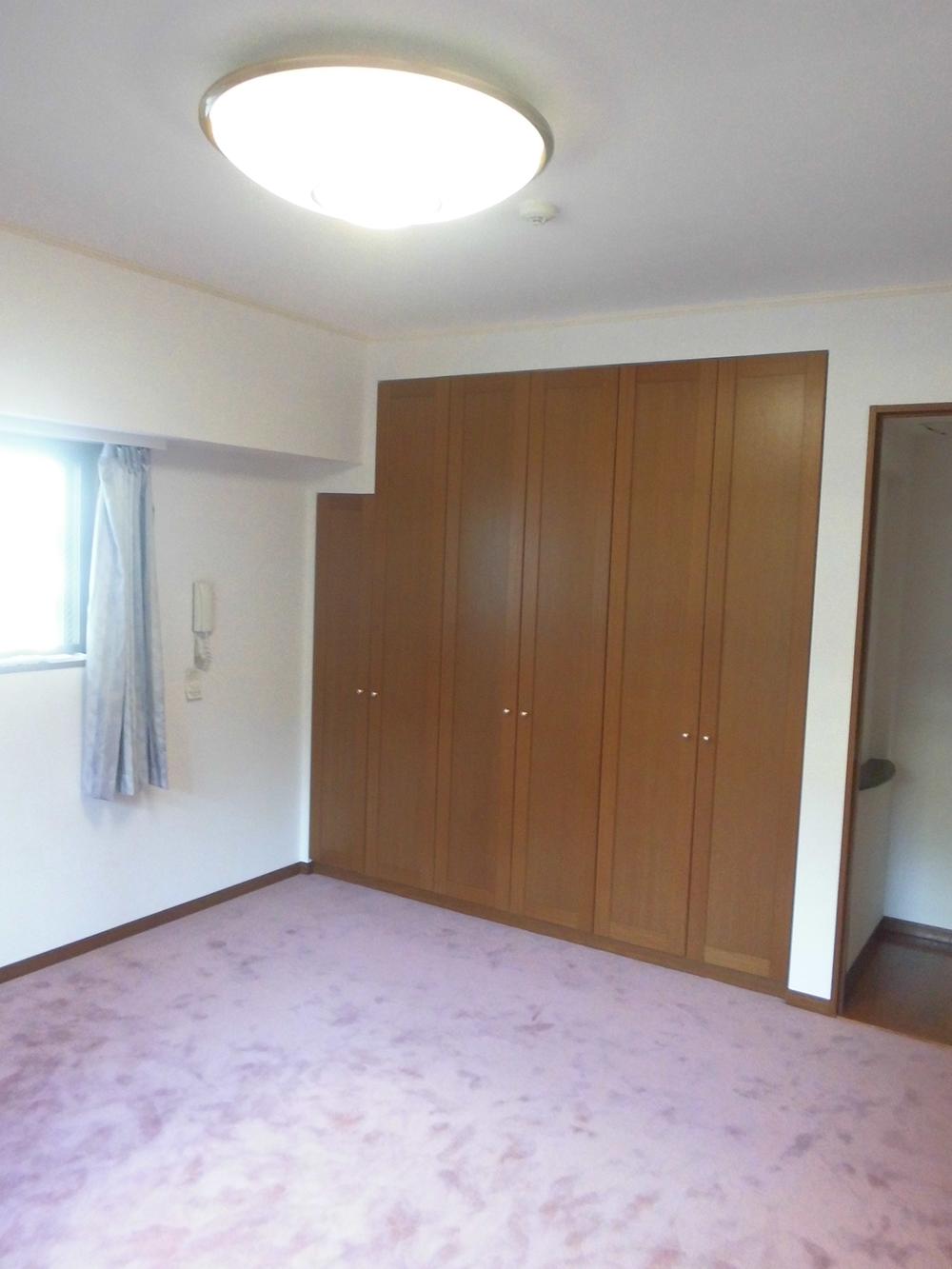 Non-living room. Indoor (September 2013) Shooting