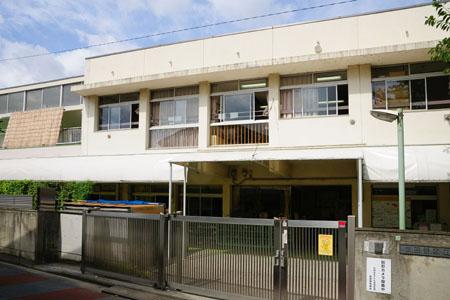 kindergarten ・ Nursery. Municipal Kyuden to nursery school 985m