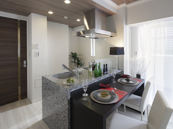 Interior. Dining Kitchen