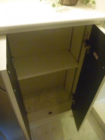 Receipt. Entrance storage