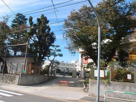 Primary school. 653m to Setagaya Ward Tamagawa Elementary School