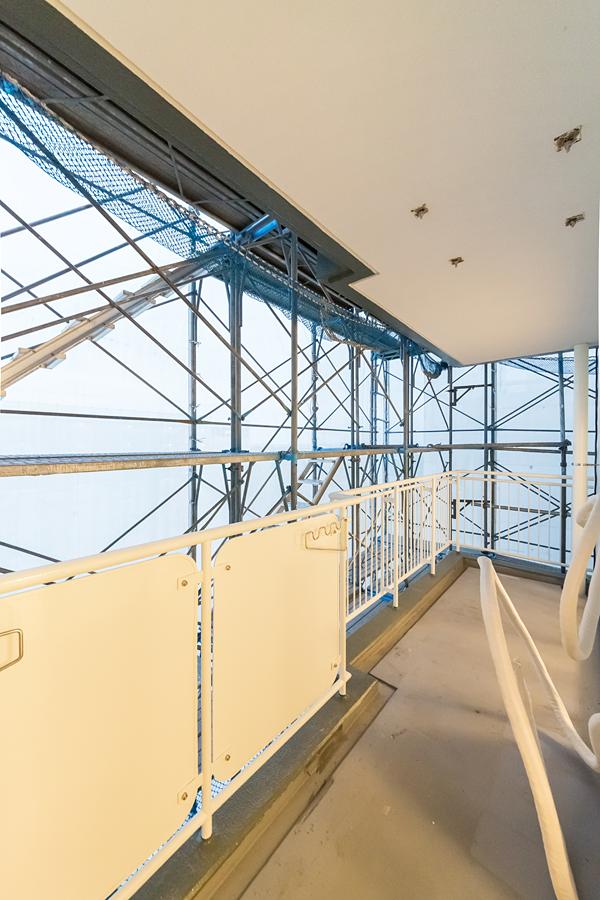 Balcony. South-facing balcony