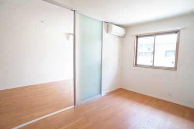 Living and room. Western-style 6.7 Pledge! You can use a wide room that there is a large storage!