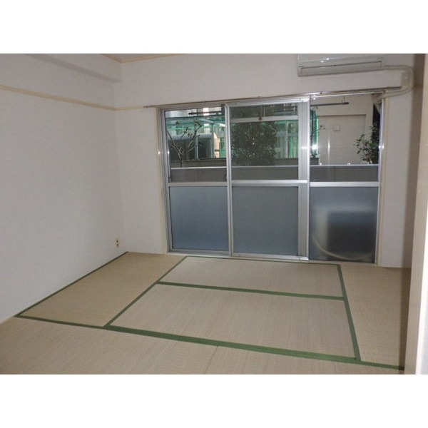 Setagaya-ku, Tokyo Sangenjaya 2