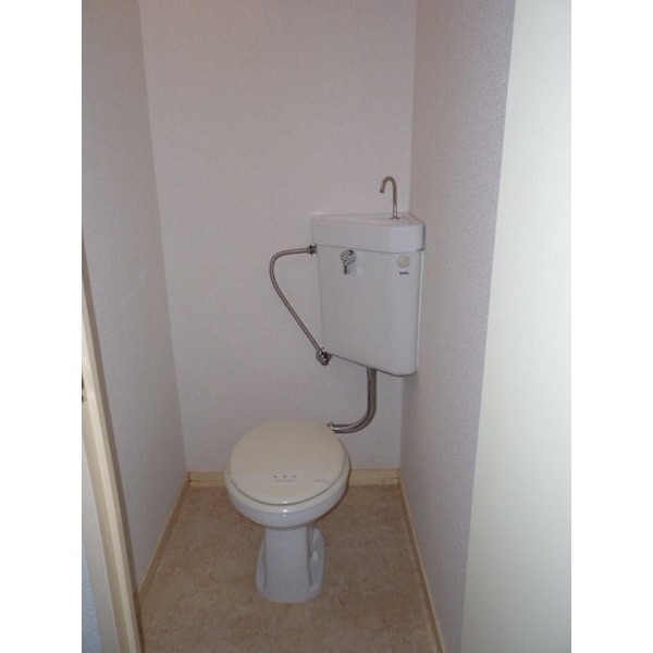 Setagaya-ku, Tokyo Sangenjaya 2