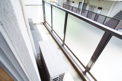 Balcony. Spacious balcony ☆