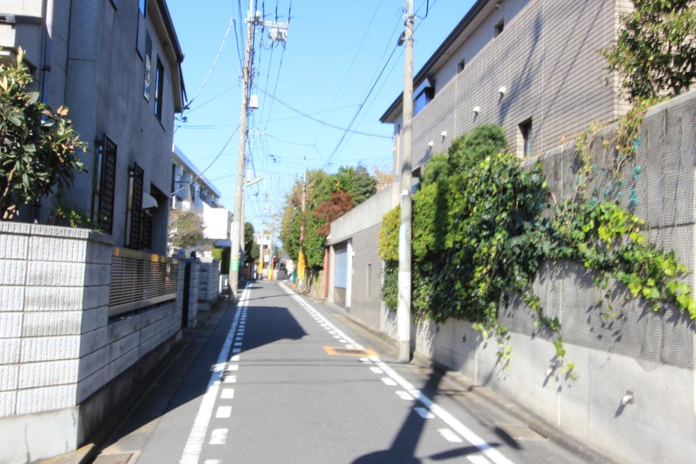 Other local. Surrounding environment