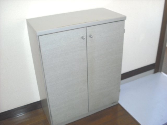 Entrance. It comes with a shoebox ☆