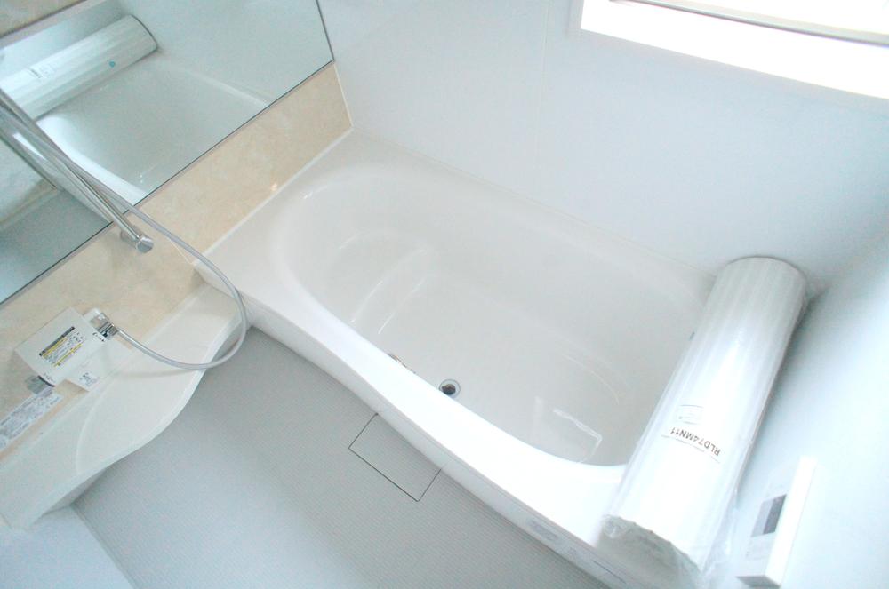 Bathroom. Indoor (12 May 2013) Shooting