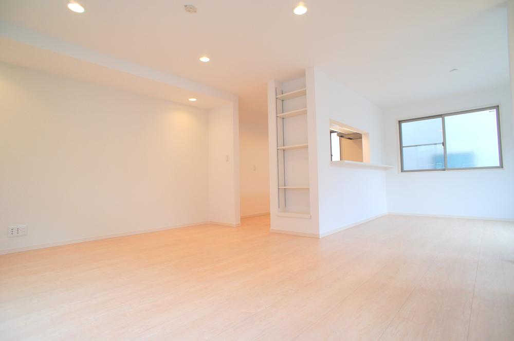 Living. Indoor (12 May 2013) Shooting