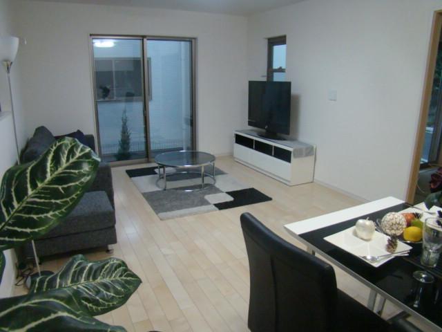 Same specifications photos (living). Same specifications