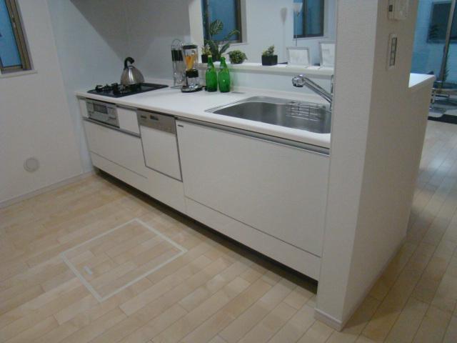 Same specifications photo (kitchen). Same specifications