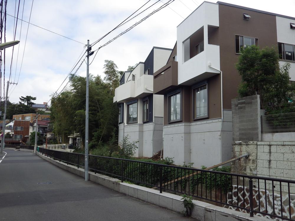 Local appearance photo. Local (10 May 2013) Shooting