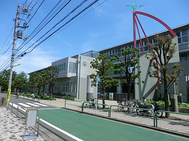 Primary school. 827m to Setagaya Ward Hachimanyama Elementary School