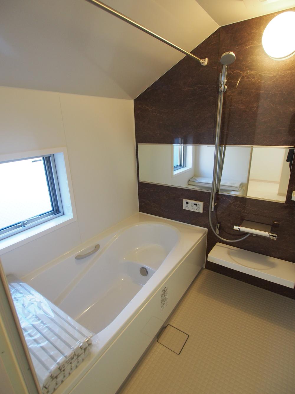 Bathroom. Indoor (12 May 2013) Shooting