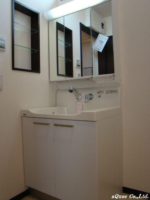 Same specifications photos (Other introspection). Same specifications