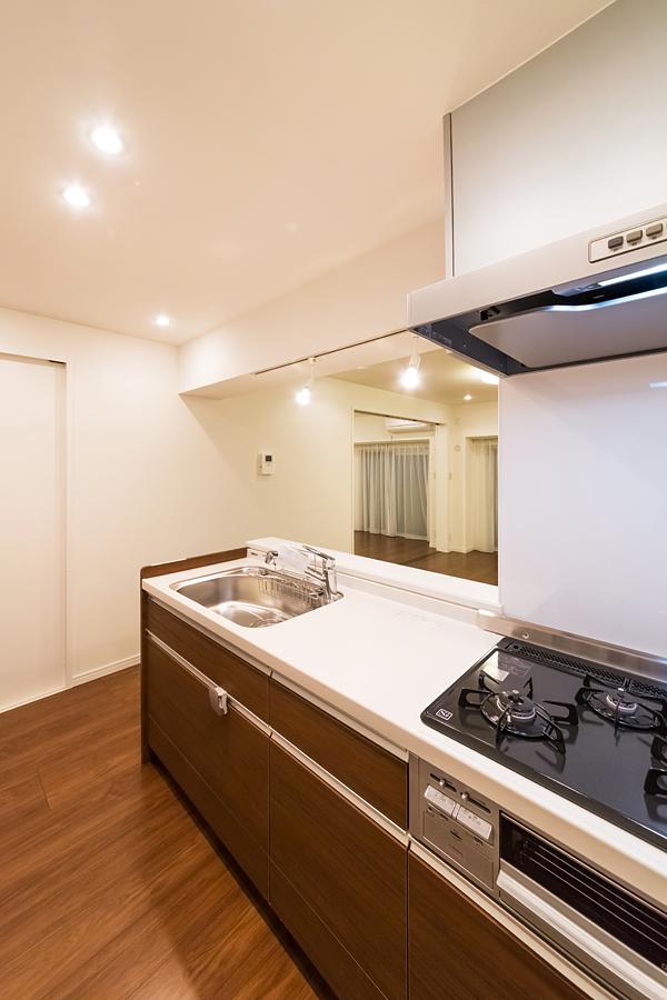 Kitchen. System kitchen was new exchange