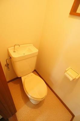 Toilet. ☆ Bus toilet by