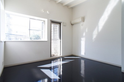 Living and room. There is a sunny and airy!