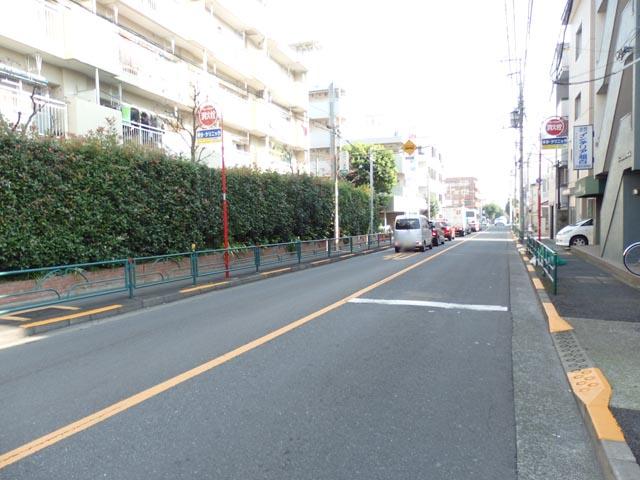 Other local. Frontal road