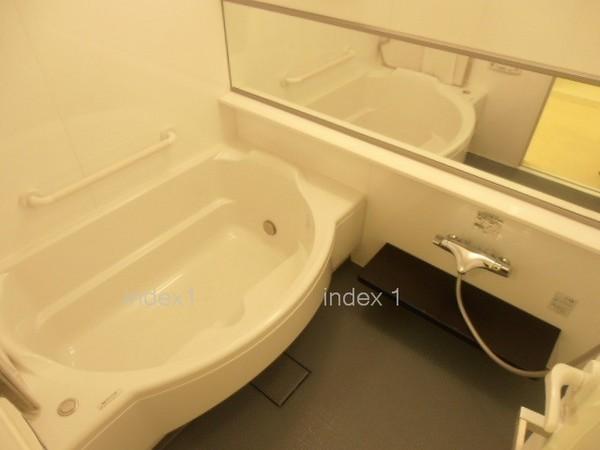 Bathroom. With add 炊 function & dryer Otobasu