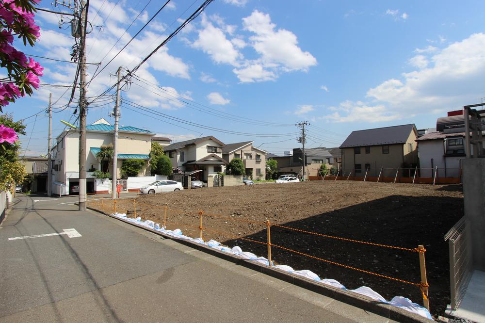 Local land photo. 1 compartment about 42 square meters, It is a land sale of all 5 compartment