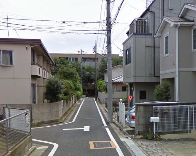 Local photos, including front road. Local (11 May 2013) Shooting