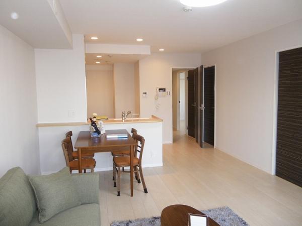 Same specifications photos (living)