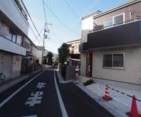 Other. Since it is a Shikarri balanced road width, Garage is also easy.