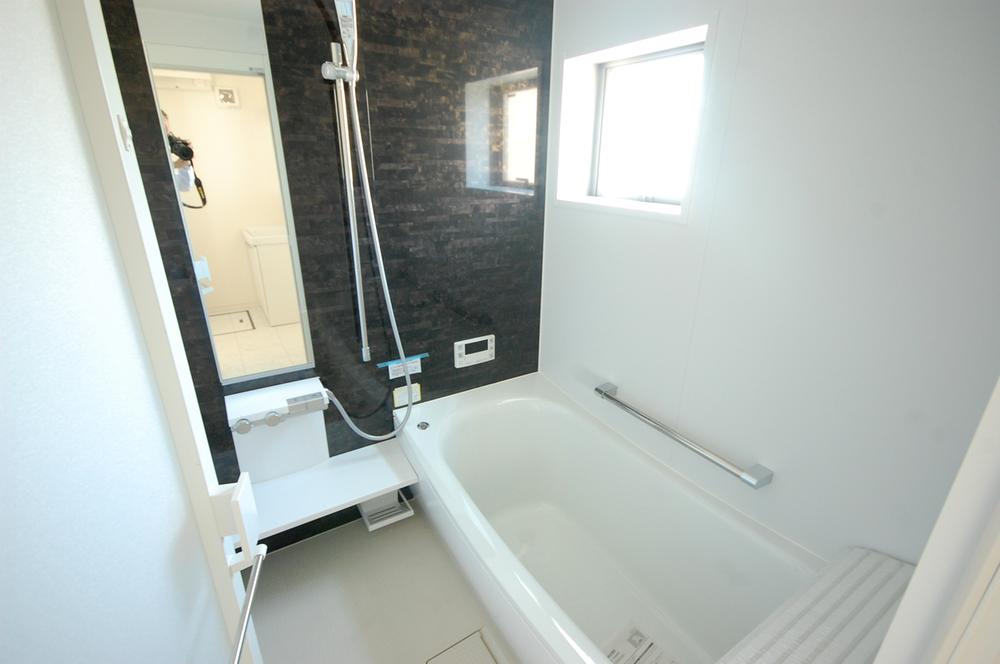 Same specifications photo (bathroom). Example of construction