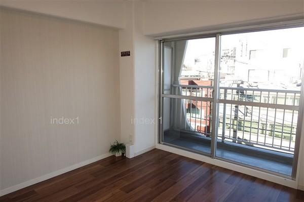Non-living room. Bright-facing veranda Western-style