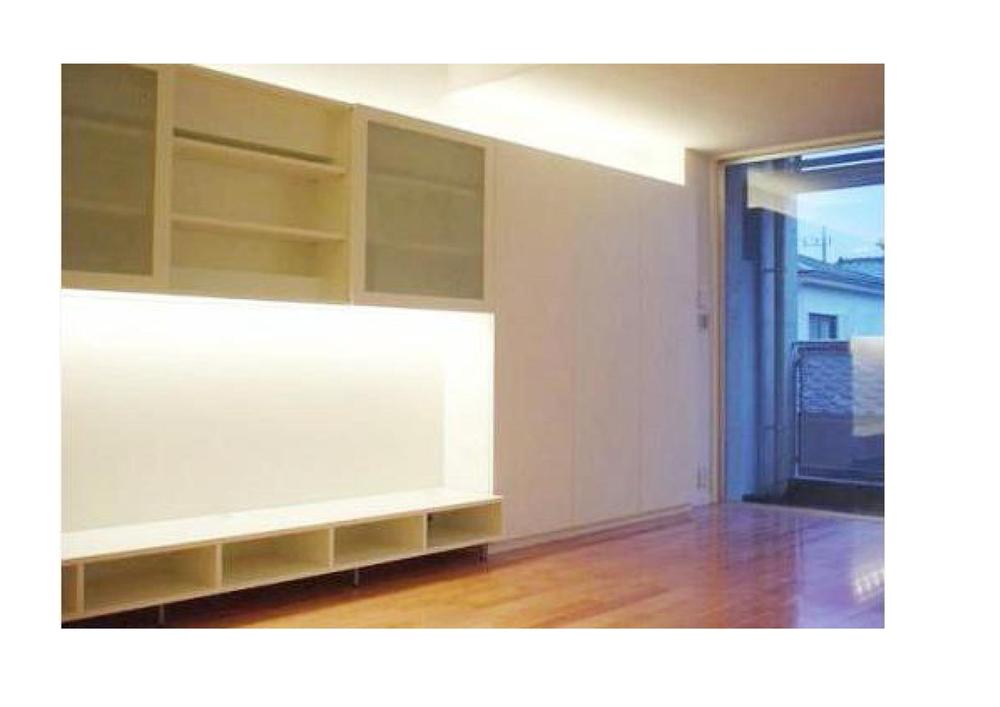 Non-living room. Indoor (12 May 2013) Shooting