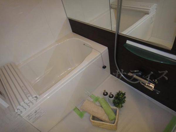 Bathroom. Bathroom (with additional heating)