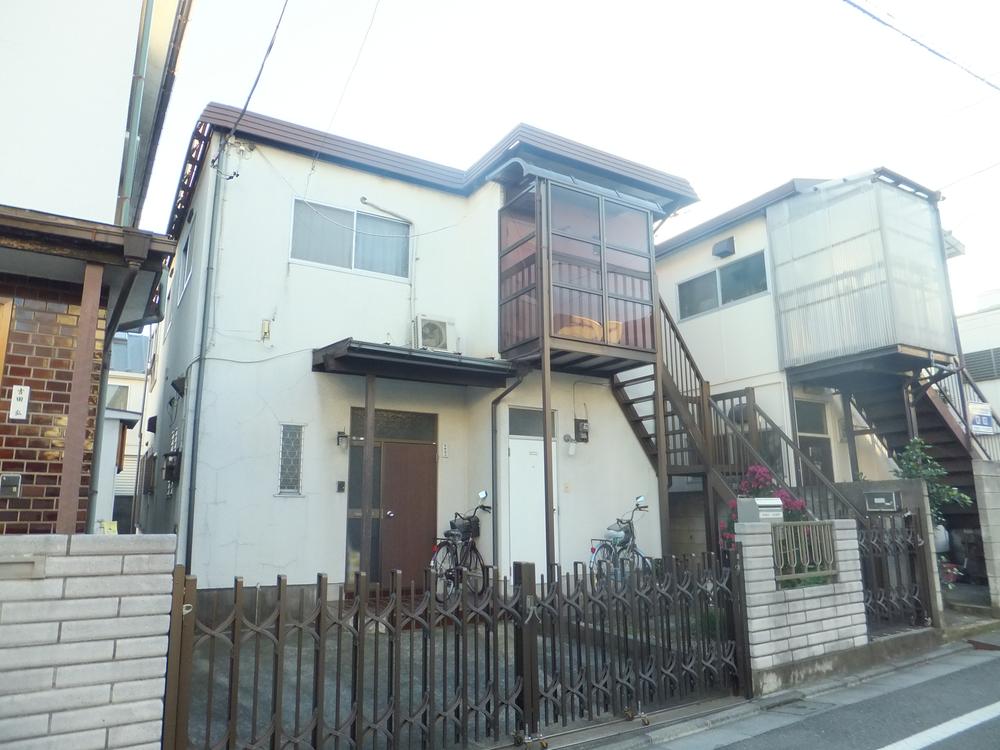 Other local. Local (12 May 2013) Shooting