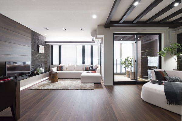 Drenched rich sunshine from the wide opening, such as a stylish corner glass living ・ dining