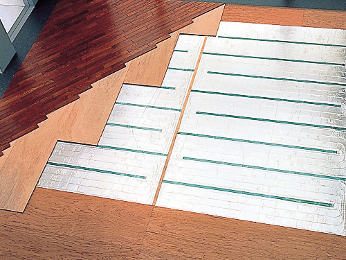 Other.  [TES hot water floor heating] The wind to wind up the dust, such as the air conditioning does not occur, Heating an entire room in the body in gentle radiant heat. It is with a convenient timer function. (Same specifications)