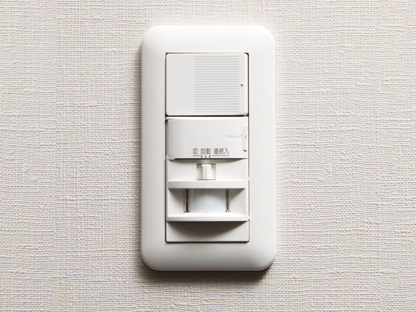 Other.  [Lighting with motion sensors] Automatically adopt the motion sensors for lighting by sensing the flow of people. To prevent forgetting to turn off the electricity, It is energy-saving to also effective. (Same specifications)