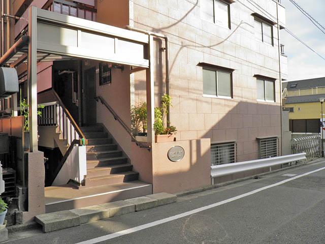 Local appearance photo