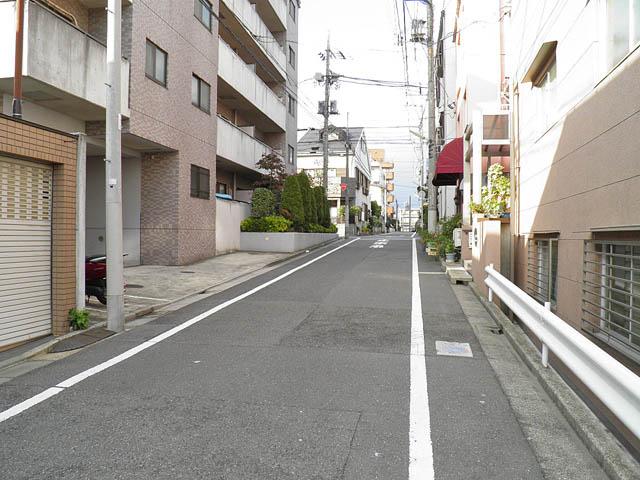 Other local. Frontal road