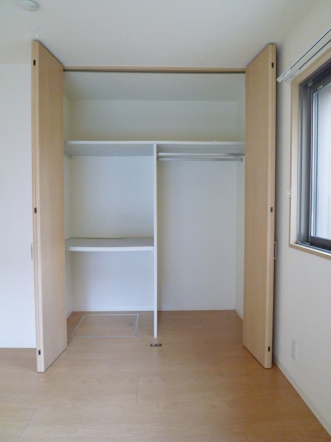 Other room space. Receipt