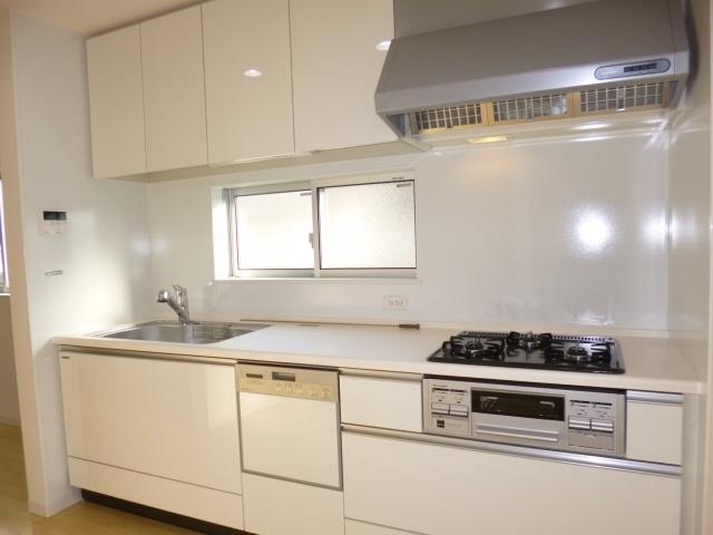 Kitchen. Second floor