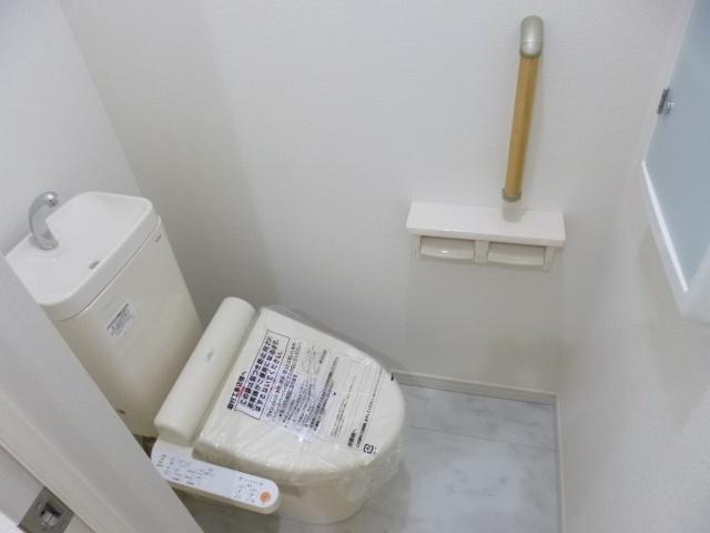 Toilet. Second floor