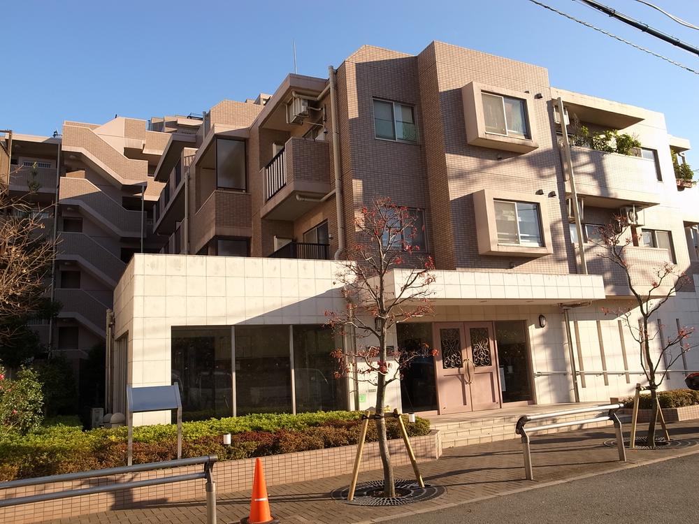 Local appearance photo